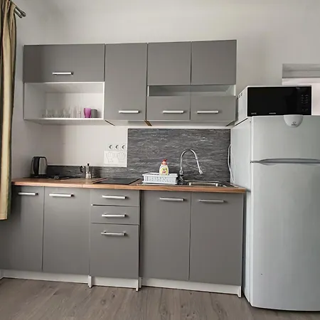 Alex Lejlighed Siófok